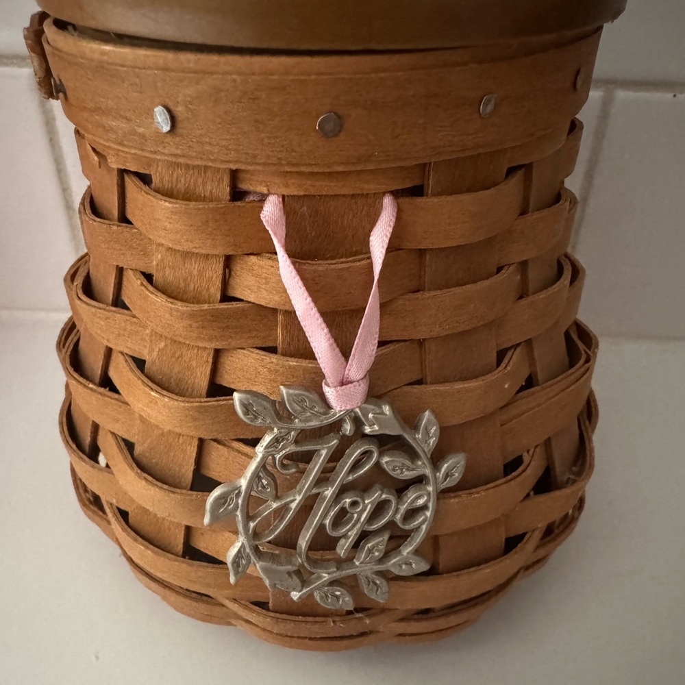 Longaberger basket for Breast Cancer Awareness - Picture 3 of 5